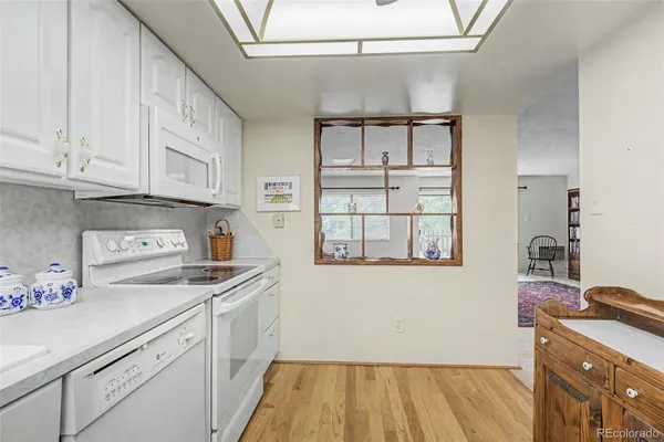 Property Slideshow image 3 of 50 | 13601 e marina dr 101, Aurora, CO, 80014