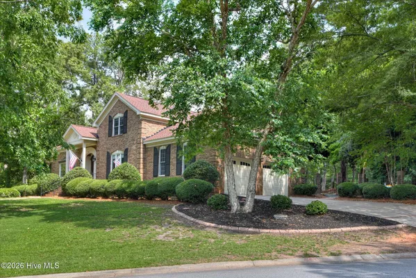 Property Slideshow image 3 of 54 | 100 scotch pine ct, Aiken, SC, 29803