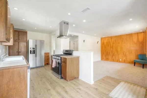 Property Slideshow image 3 of 48 | 3607 frenzel cir, Oceanside, CA, 92056