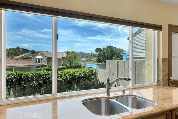 Property Slideshow image 3 of 73 | 32124 beachlake ln, Westlake Village, CA, 91361