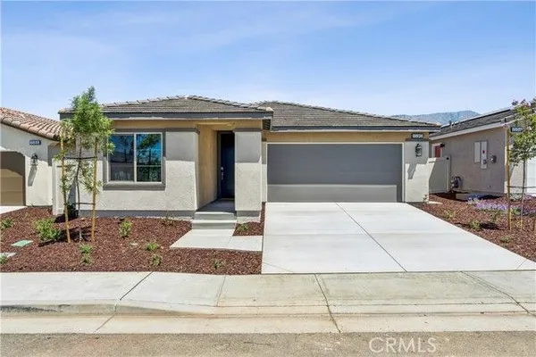Property Slideshow image 3 of 29 | 1590 park village dr, Beaumont, CA, 92223