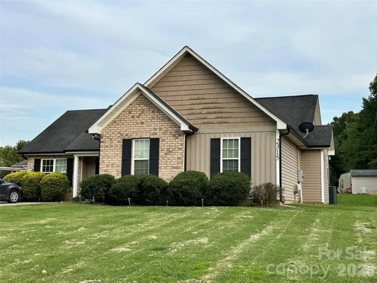 Property Slideshow image 2 of 2 | 2315 montford ave, Concord, NC, 28027
