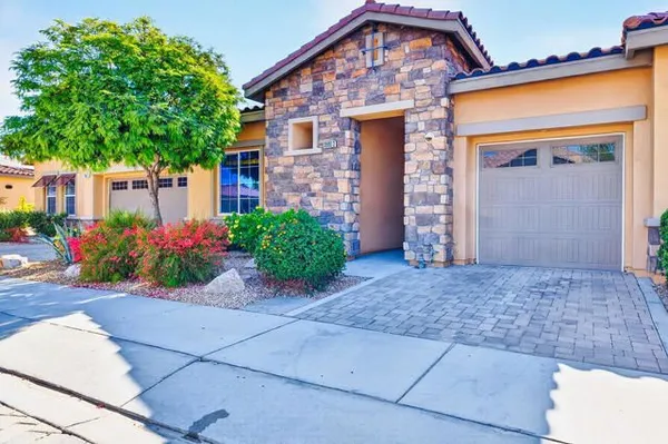 Property Slideshow image 2 of 50 | 3900 via amalfi 2, Palm Desert, CA, 92260