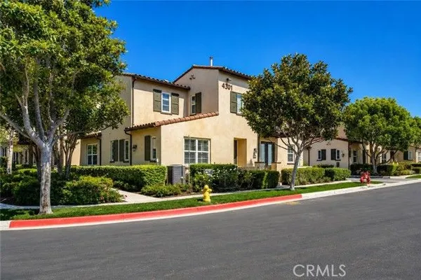 Property Slideshow image 2 of 32 | 4301 owens st 101, Corona, CA, 92883