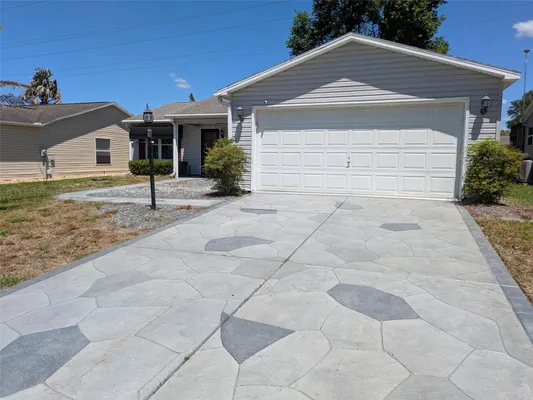 Property Slideshow image 2 of 27 | 419 santa clara cir, The Villages, FL, 32159