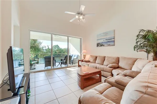 Property Slideshow image 3 of 27 | 10119 colonial country club blvd 1903, Fort Myers, FL, 33913