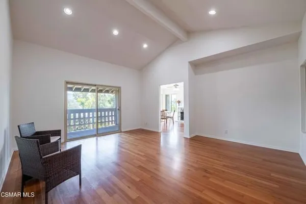 Property Slideshow image 2 of 32 | 460 arbor lane ct 203, Thousand Oaks, CA, 91360