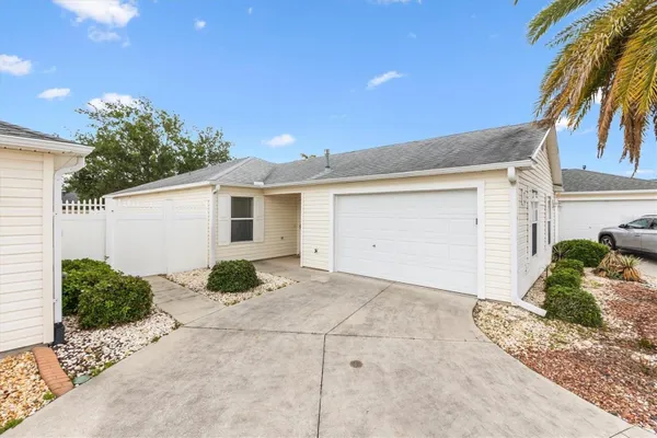 Property Slideshow image 2 of 34 | 979 smyrna st, The Villages, FL, 32162