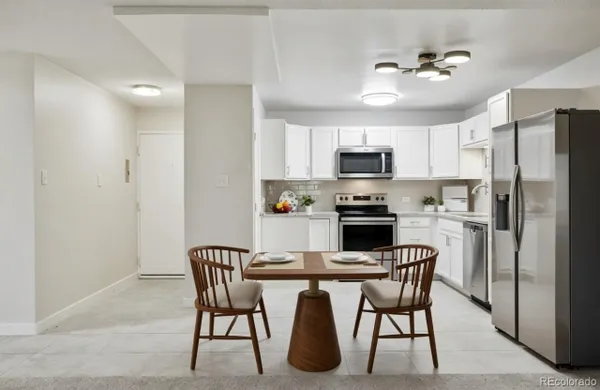 Property Slideshow image 3 of 50 | 650 s alton way apt 10a, Denver, CO, 80247