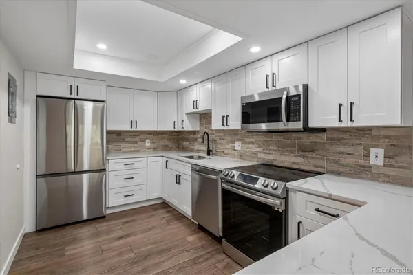 Property Slideshow image 2 of 40 | 14152 e linvale pl 312, Aurora, CO, 80014