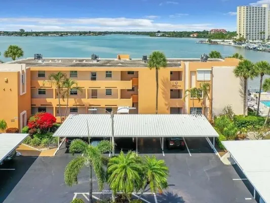 Property Slideshow image 2 of 39 | 7560 bay island dr 149, South Pasadena, FL, 33707