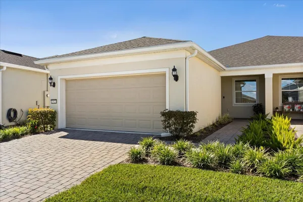 Property Slideshow image 2 of 43 | 2522 cliff way, Saint Cloud, FL, 34771