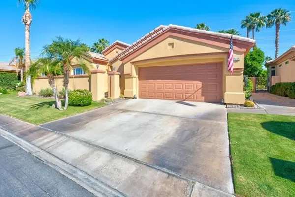 Property Slideshow image 2 of 45 | 80298 royal dornoch dr, Indio, CA, 92201