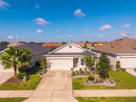 Property Slideshow image 2 of 95 | 8677 bridgeport bay cir, Mount Dora, FL, 32757