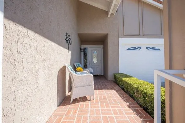 Property Slideshow image 3 of 40 | 27671 via granados, Mission Viejo, CA, 92692