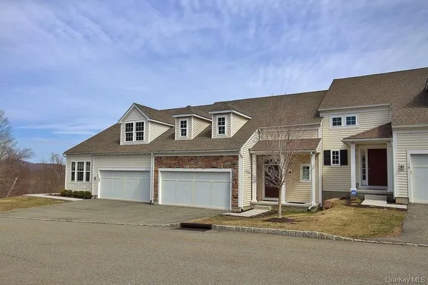 Property Slideshow image 2 of 46 | 18 wheeler ct, Carmel, NY, 10512