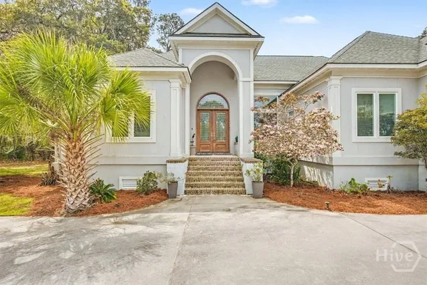 Property Slideshow image 3 of 43 | 9 oak glade ct, Savannah, GA, 31411