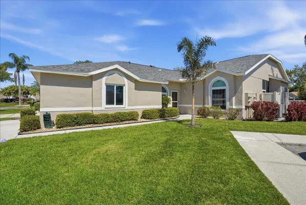 Property Slideshow image 3 of 69 | 6911 stoneywalk ct, Bradenton, FL, 34203
