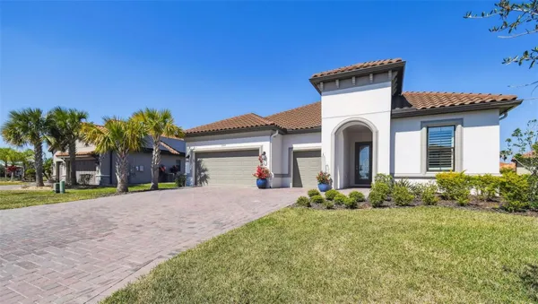 Property Slideshow image 3 of 62 | 3704 via monte napoleone dr, Poinciana, FL, 34759