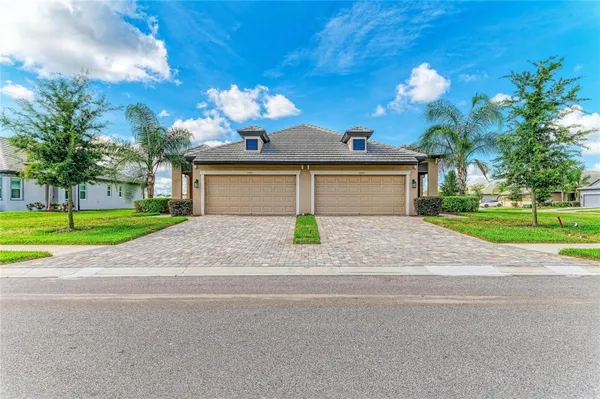 Property Slideshow image 2 of 69 | 17831 cherished loop, Bradenton, FL, 34211