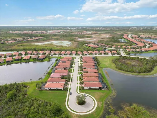 Property Slideshow image 2 of 83 | 10624 corkwood ct, Venice, FL, 34293