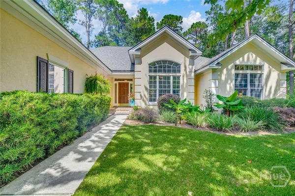 Property Slideshow image 2 of 40 | 1 gumtree ln, Savannah, GA, 31411