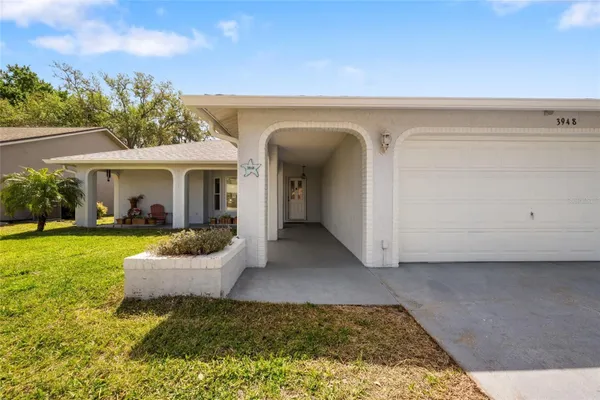Property Slideshow image 2 of 50 | 3948 tarpon pointe cir, Palm Harbor, FL, 34684
