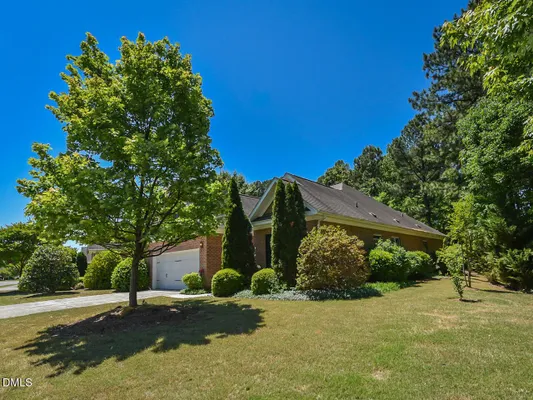 Property Slideshow image 2 of 44 | 242 hales wood rd, Chapel Hill, NC, 27517