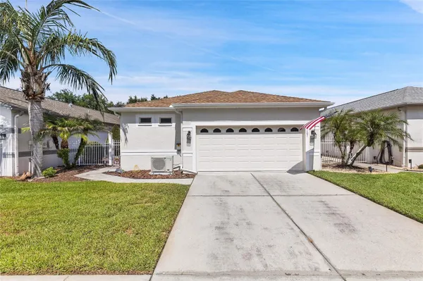 Property Slideshow image 2 of 20 | 8107 ponkan rd, Land O Lakes, FL, 34637