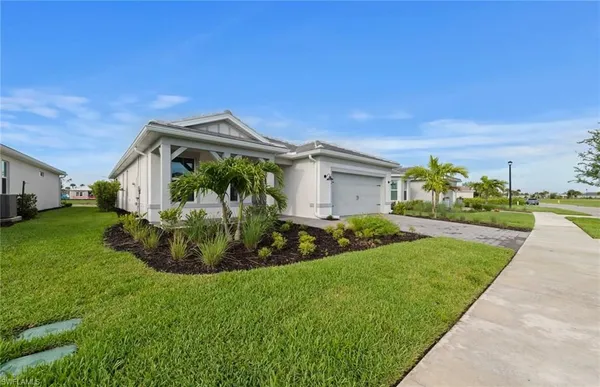 Property Slideshow image 2 of 27 | 12583 quartz dr, Alva, FL, 33920