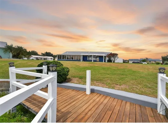 Property Slideshow image 2 of 52 | 1810 milford cir, Sun City Center, FL, 33573