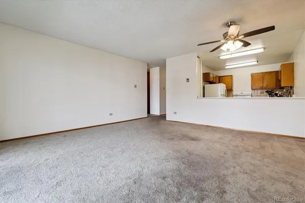 Property Slideshow image 3 of 44 | 610 s clinton st 10b, Denver, CO, 80247