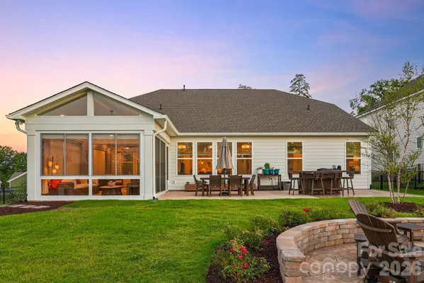 Property Slideshow image 2 of 48 | 4928 valita rd, York, SC, 29745
