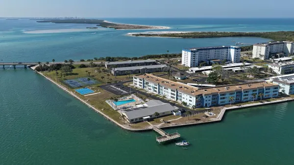 Property Slideshow image 2 of 74 | 8 glencoe pl 104, Dunedin, FL, 34698