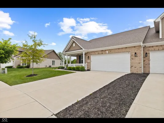 Property Slideshow image 2 of 26 | 9073 lieven st, Avon, IN, 46234