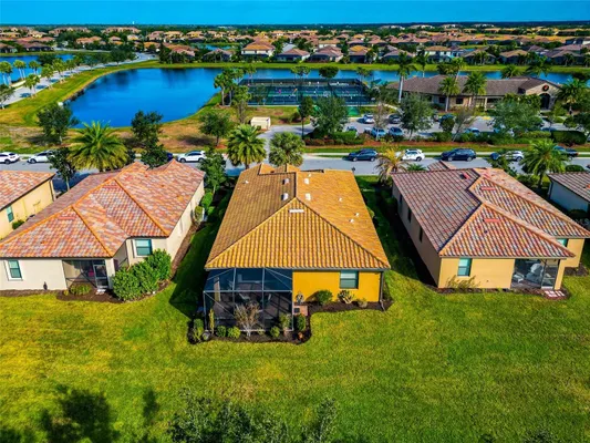 Property Slideshow image 3 of 34 | 6814 willowshire way, Bradenton, FL, 34212