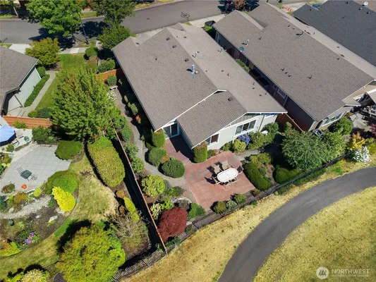 Property Slideshow image 2 of 39 | 4812 spokane st, Lacey, WA, 98516