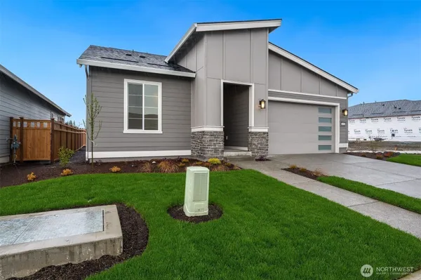 Property Slideshow image 2 of 32 | 14912 205th avenue ct e unit e, Bonney Lake, WA, 98391