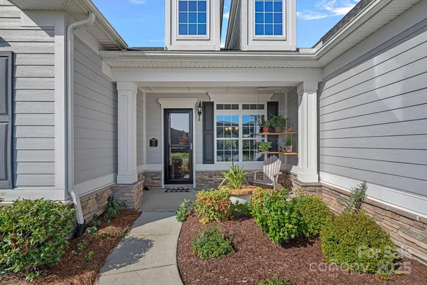 Property Slideshow image 2 of 31 | 12018 cove ct, Charlotte, NC, 28278