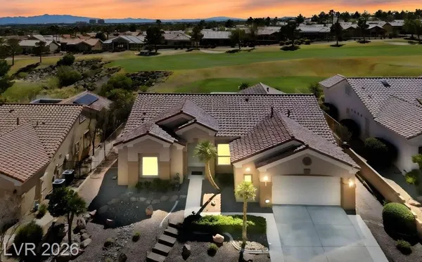 Property Slideshow image 2 of 88 | 10501 shoalhaven dr, Las Vegas, NV, 89134