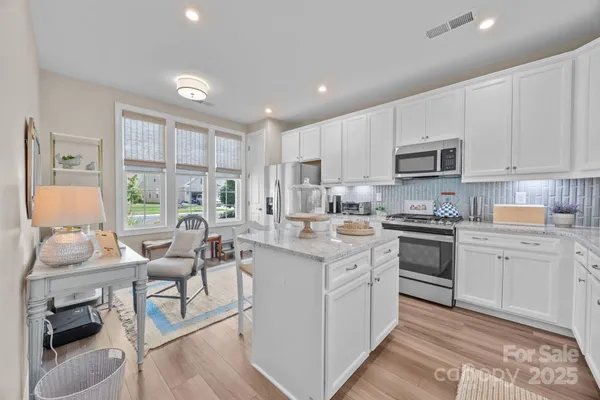 Property Slideshow image 3 of 25 | 6025 blissful dr, Charlotte, NC, 28215