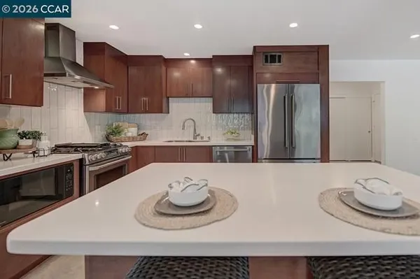 Property Slideshow image 2 of 51 | 1345 singingwood ct 8, Walnut Creek, CA, 94595