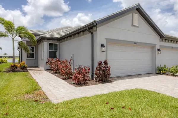 Property Slideshow image 2 of 64 | 17823 cherished loop, Bradenton, FL, 34211