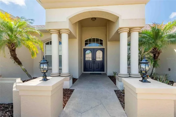 Property Slideshow image 3 of 51 | 7425 melogold cir, Land O Lakes, FL, 34637