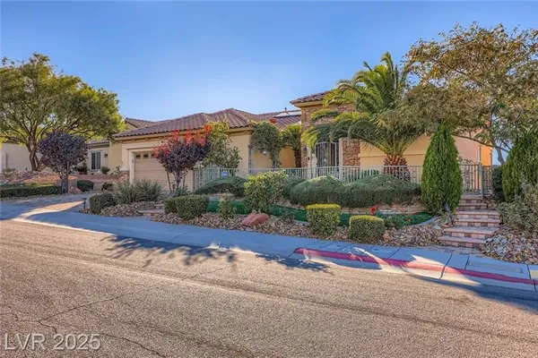 Property Slideshow image 3 of 53 | 2151 bannerwood st, Henderson, NV, 89044