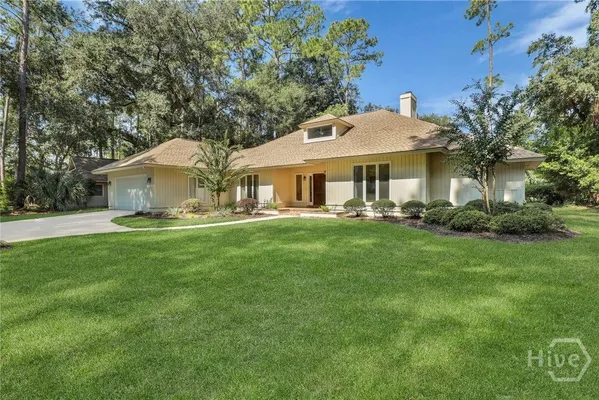 Property Slideshow image 2 of 53 | 38 monastery rd, Savannah, GA, 31411