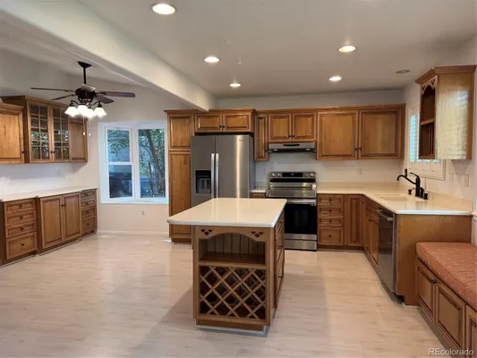 Property Slideshow image 2 of 31 | 41 canongate ln, Highlands Ranch, CO, 80130