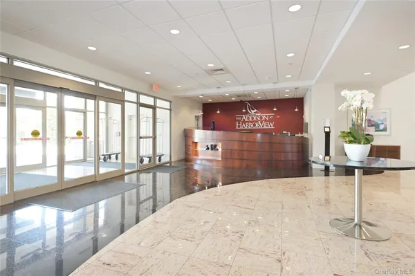 Property Slideshow image 2 of 24 | 100 harbor view dr 335, North Hempstead, NY, 11050