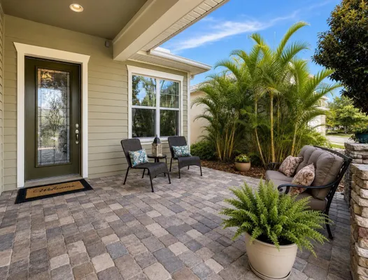 Property Slideshow image 2 of 26 | 13928 swallow hill dr, Lithia, FL, 33547