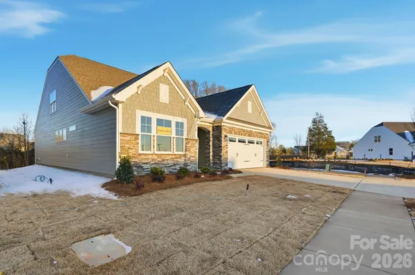 Property Slideshow image 3 of 48 | 3070 constitution ln, Gastonia, NC, 28056